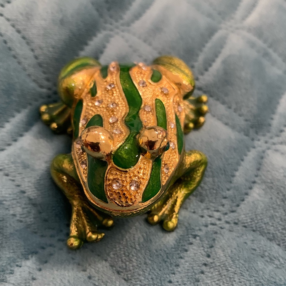 Bejeweled Green Gold Rhinestones Money Trinket Frog. Frog opens mouth/upper body